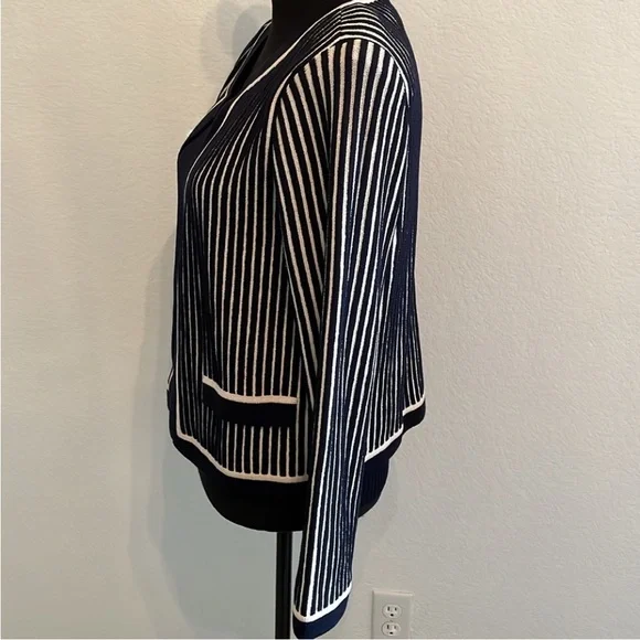 St.John Twin Set Navy/ white Wool Blend Cardigan / Vest size M - Picture 4 of 16